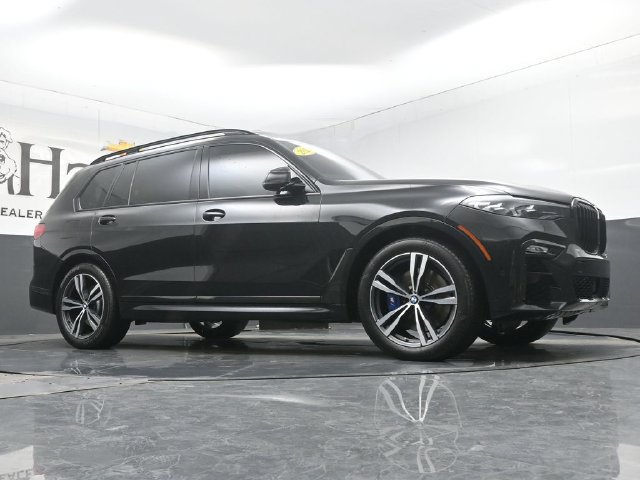 Used 2021 BMW X7 xDrive40i w/ M Sport Package AWD/4WD image 2