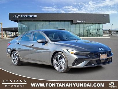 New 2025 Hyundai Elantra Limited w/ Cargo Package