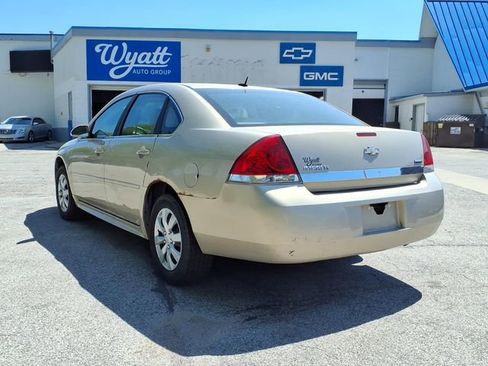 Used 2010 Chevrolet Impala LS FWD image 13