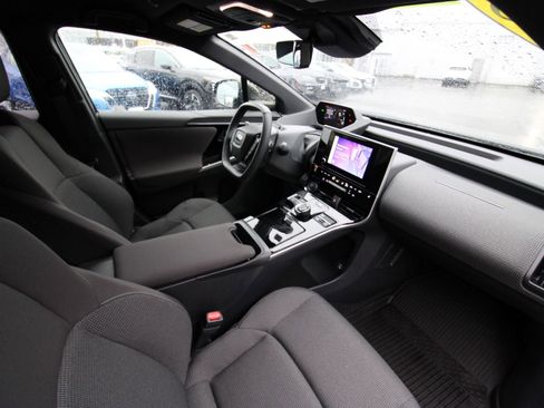 Used 2025 Subaru Solterra Premium w/ Premium Package image 19