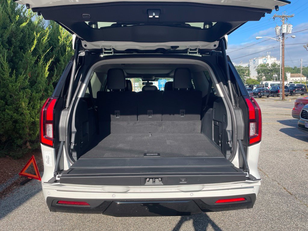 New 2027 Ford Expedition Max Platinum w/ Driver's Package AWD/4WD image 25