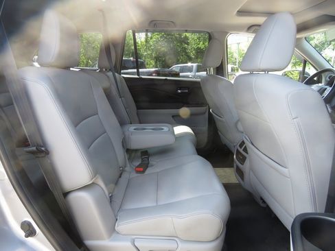 Used 2019 Honda Pilot EX-L image 17