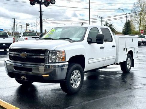 Used 2011 Chevrolet Silverado 3500 LT image 1