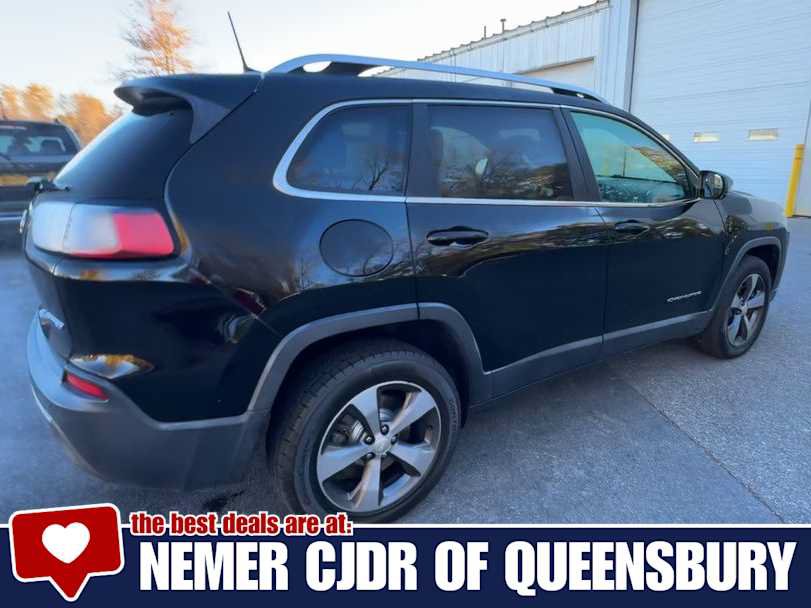 Used 2019 Jeep Cherokee Limited AWD/4WD image 8