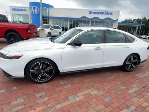Certified 2023 Honda Accord Sport image 7