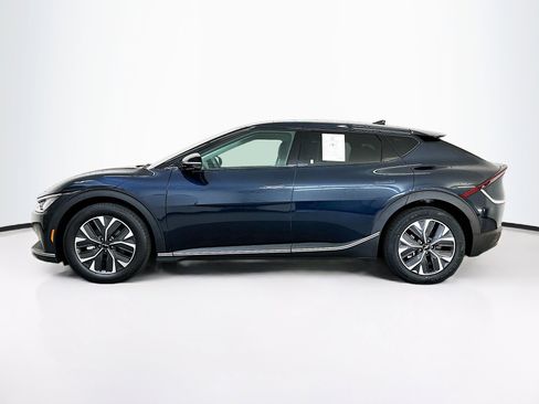 Used 2024 Kia EV6 Light AWD/4WD image 4