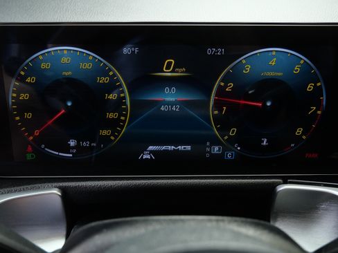 Certified 2022 Mercedes-Benz GLB 35 AMG 4MATIC image 30