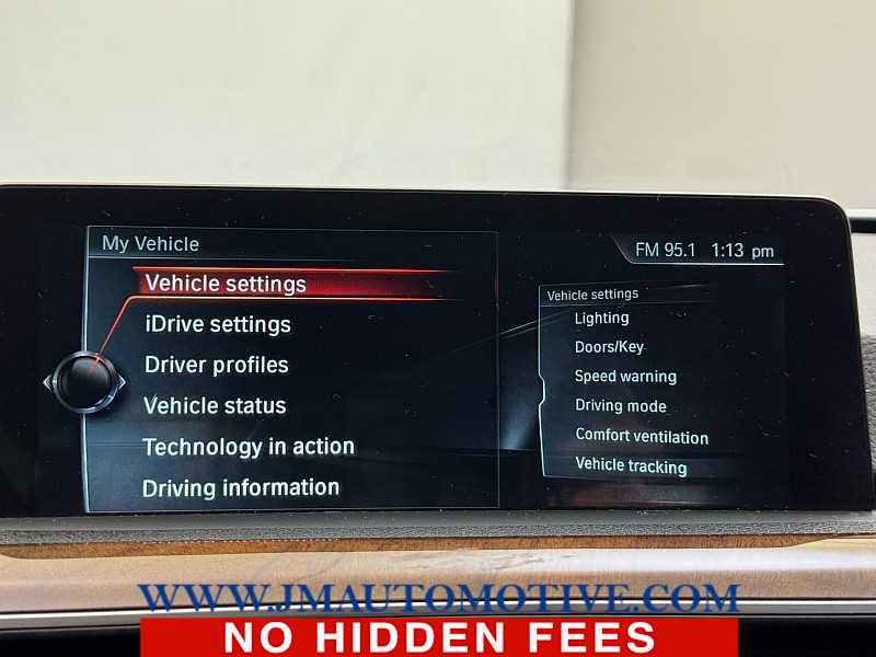 Used 2017 BMW 330i xDrive Sedan AWD/4WD image 29