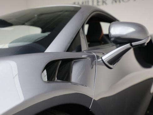 Used 2024 McLaren Artura RWD image 34
