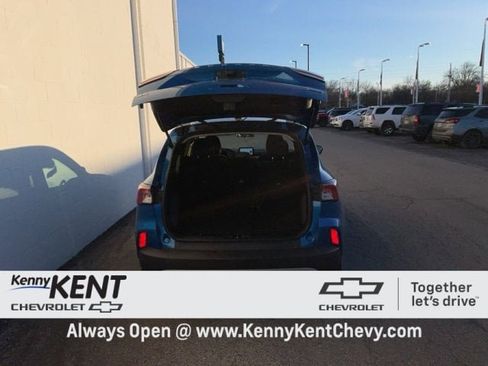 Used 2020 Ford Escape SE image 8