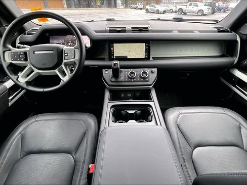Used 2024 Land Rover Defender 110 S image 16