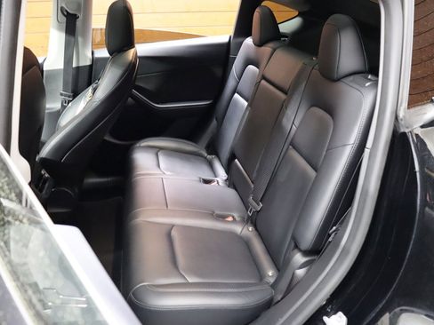 Used 2023 Tesla Model Y Long Range image 36