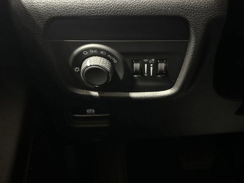 New 2026 Jeep Grand Cherokee 4WD image 19