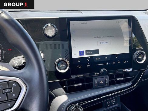 Used 2025 Lexus NX 250 FWD w/ Towing Package (2000 Lbs) image 7