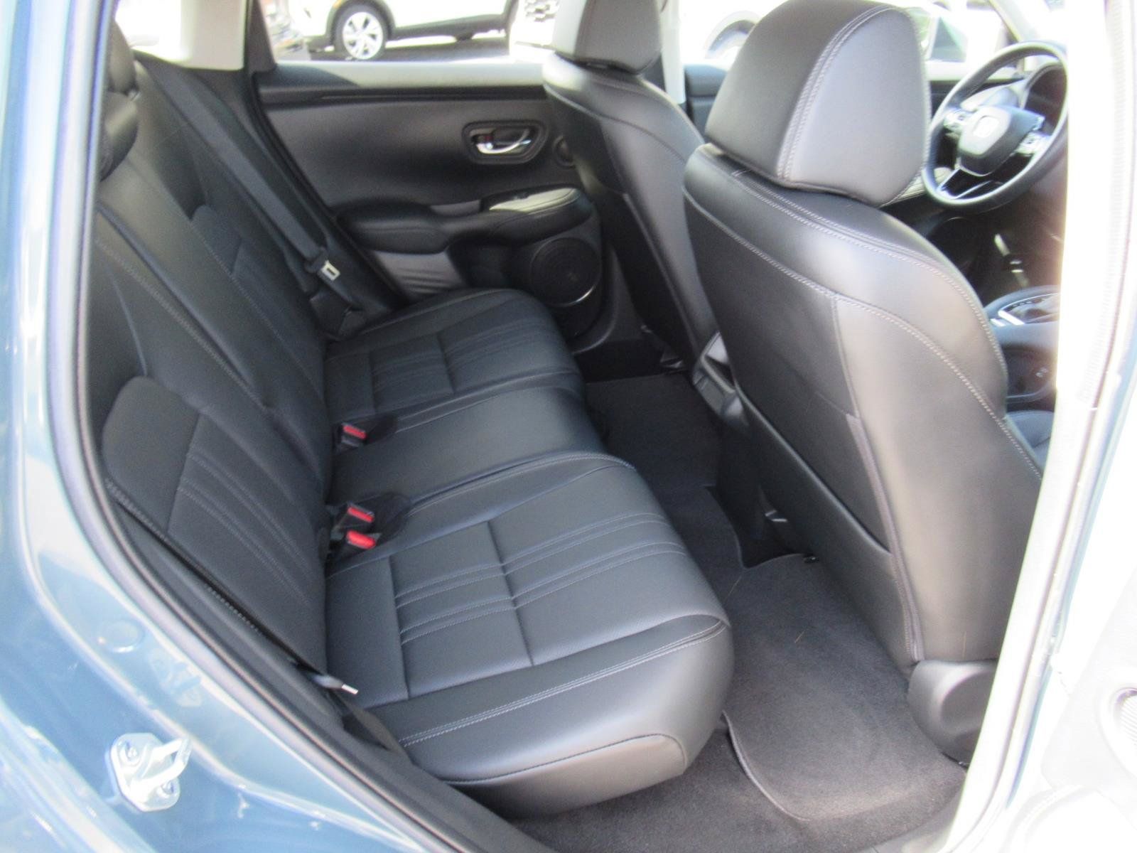 Used 2025 Honda HR-V EX-L image 31