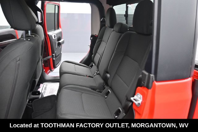 Used 2022 Jeep Gladiator Sport AWD/4WD image 10