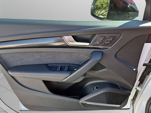 Used 2024 Audi SQ5 Prestige image 26