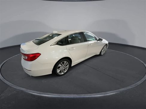 Used 2019 Honda Accord LX image 8