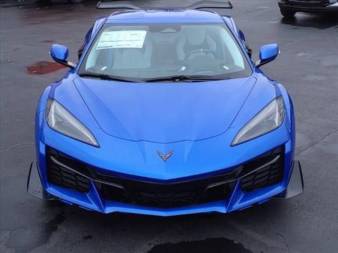 New 2025 Chevrolet Corvette Z06 w/ Z07 Performance Package RWD image 10