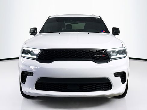 Used 2023 Dodge Durango GT image 3