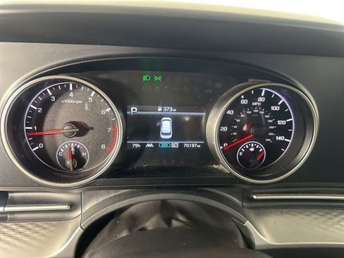 Used 2022 Kia Carnival LX image 13