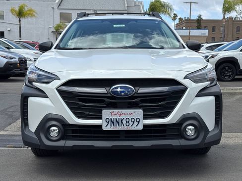 Certified 2025 Subaru Outback AWD/4WD image 3
