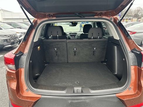 Used 2021 Chevrolet TrailBlazer LT w/ Driver Confidence Package image 13