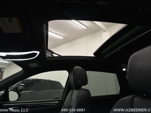 Used 2023 Porsche Macan image 13