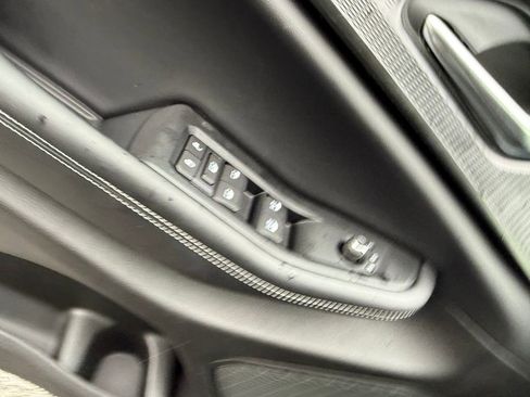 New 2025 Jeep Grand Cherokee Altitude image 11