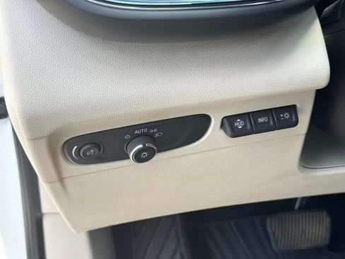 Used 2023 Buick Envision Avenir AWD/4WD image 27