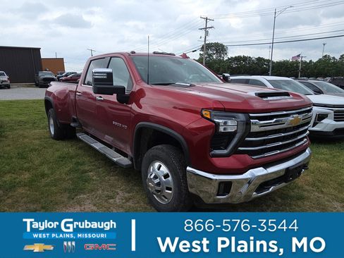 Used 2025 Chevrolet Silverado 3500 LTZ w/ LTZ Convenience Package AWD/4WD image 1
