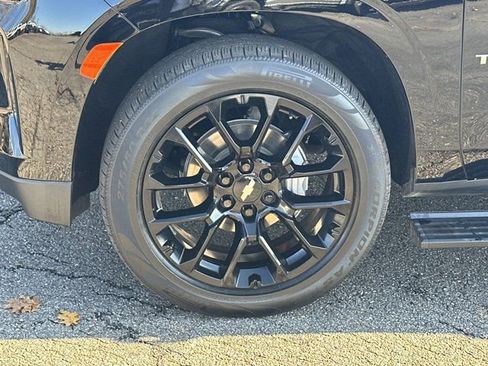 Used 2022 Chevrolet Tahoe High Country image 15