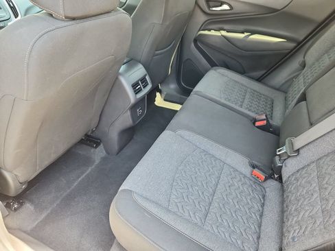 Used 2024 Chevrolet Equinox LT AWD/4WD image 9