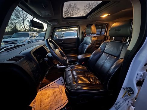 Used 2008 HUMMER H3 Alpha image 9