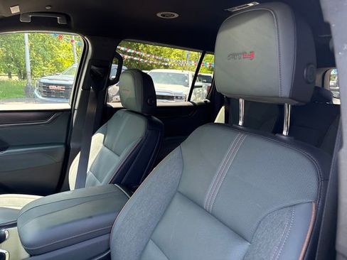Used 2026 GMC Acadia AT4 AWD/4WD image 9