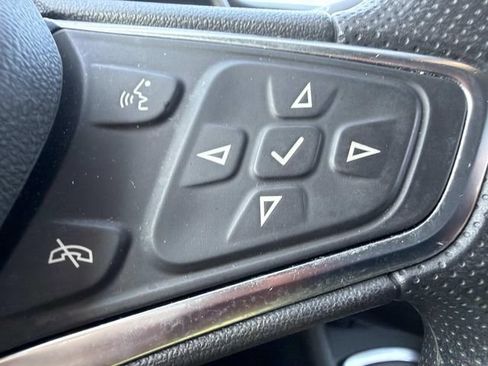 Used 2025 Chevrolet Malibu LT FWD image 19