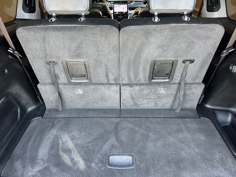 Used 2021 Jeep Grand Cherokee L Limited w/ MOPAR Finishing Package image 15