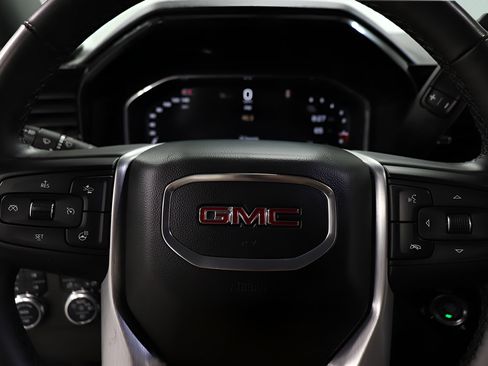 Used 2024 GMC Sierra 1500 Elevation w/ X31 Off-Road Package AWD/4WD image 13