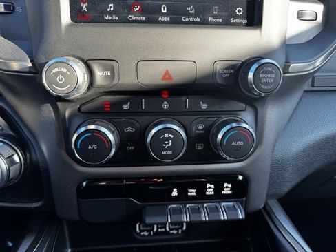 Used 2020 RAM 1500 Sport w/ Night Edition image 11