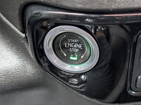 Used 2024 Chevrolet Silverado 3500 LT image 23