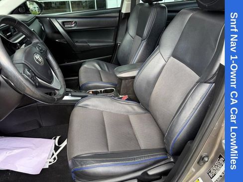 Used 2019 Toyota Corolla SE w/ SE Premium Package FWD image 16