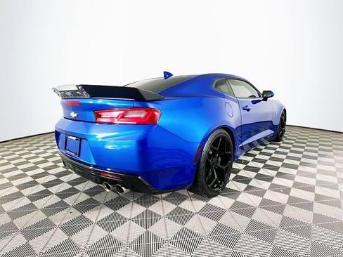 Used 2018 Chevrolet Camaro SS RWD image 12