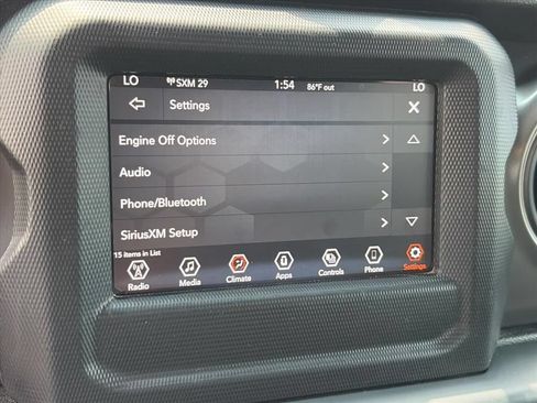 Used 2023 Jeep Gladiator Sport AWD/4WD image 16