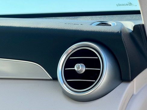 Certified 2022 Mercedes-Benz GLC 300 GLC 300 image 19