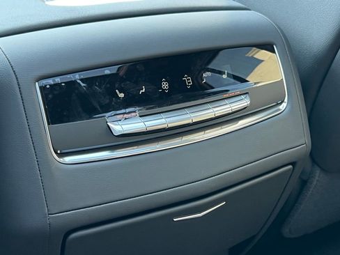 New 2025 Cadillac Escalade Premium Luxury image 19