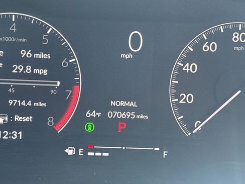 Used 2023 Honda Civic Sport image 25