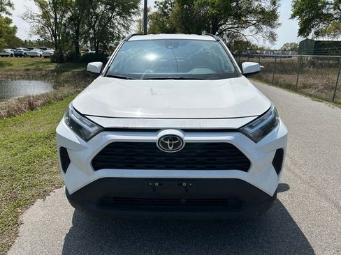 Used 2025 Toyota RAV4 XLE image 8