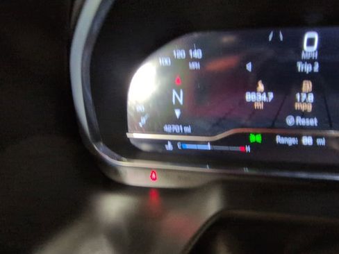 Used 2024 GMC Yukon XL AT4 w/ Technology Package AWD/4WD image 22
