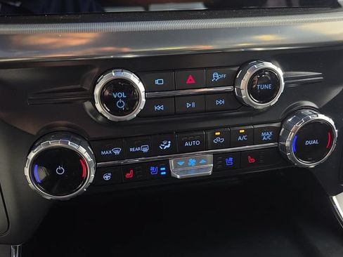 Certified 2025 Ford F150 Lariat w/ Tow/Haul Package AWD/4WD image 22