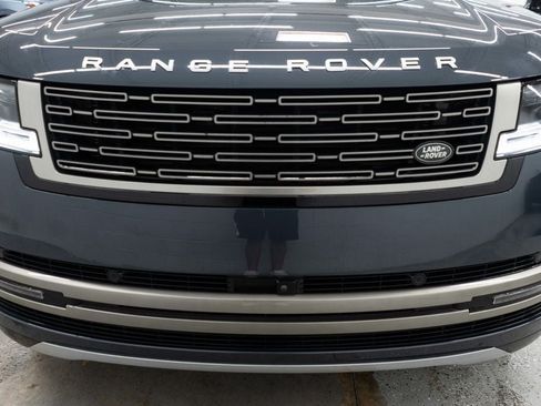 Used 2025 Land Rover Range Rover SE AWD/4WD image 50